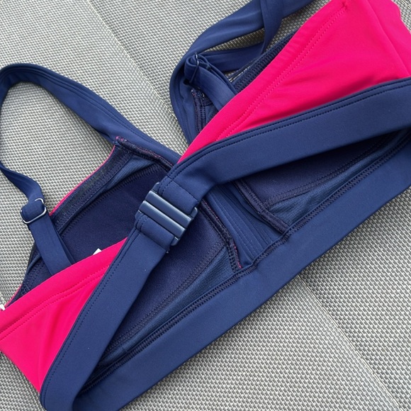 NWT Boden Swim Corsica V neck bikini top . Sz 14. BG - Picture 4 of 4